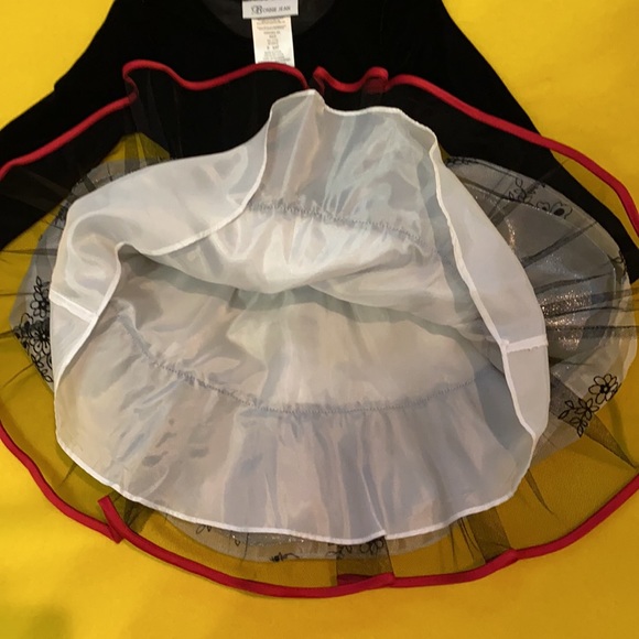 End of year Clearance Sale!  
3T Girls Dress - Picture 6 of 7